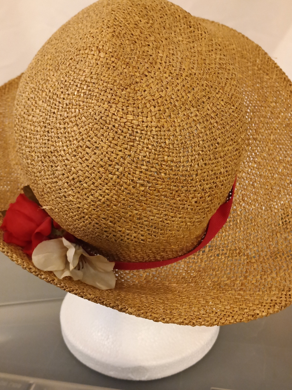 San Francisco Feather Co Straw Sun Hat Red Band Floral Accent Summer Hat Vintage - Picture 4 of 6